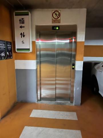 Calle Mora De Rubielos With Free Private Underground Parking * Valenza